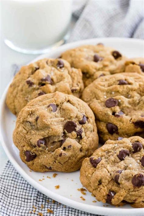 What are the ingredients for the gluten free chocolate chip cookies?